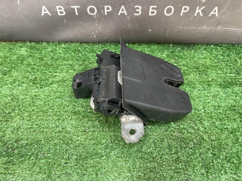 Замок крышки багажника Ford Focus 2 2008 CB