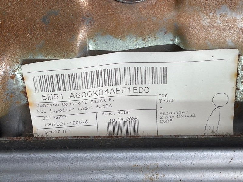 Сиденья передние комплект Ford Focus 2 2008 CB