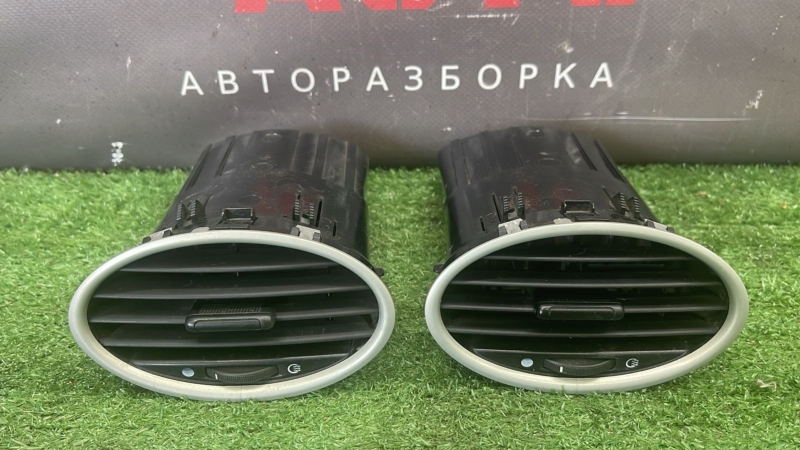 Дефлектор отопителя Ford Focus 2 2008 CB
