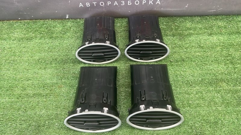 Дефлектор отопителя Ford Focus 2 2008 CB