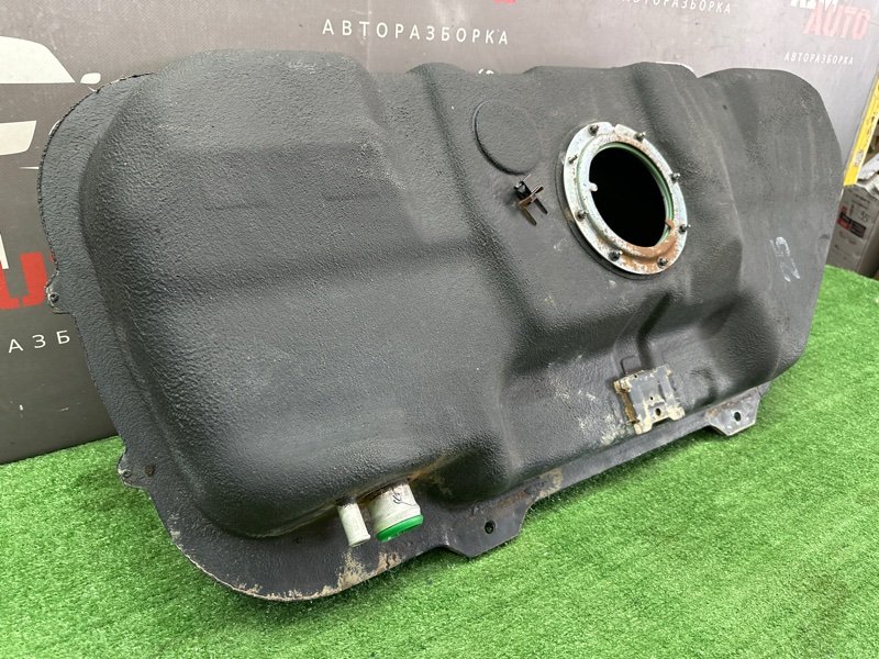 Бак топливный с тепловым экраном Kia Cerato 2 2011 TD