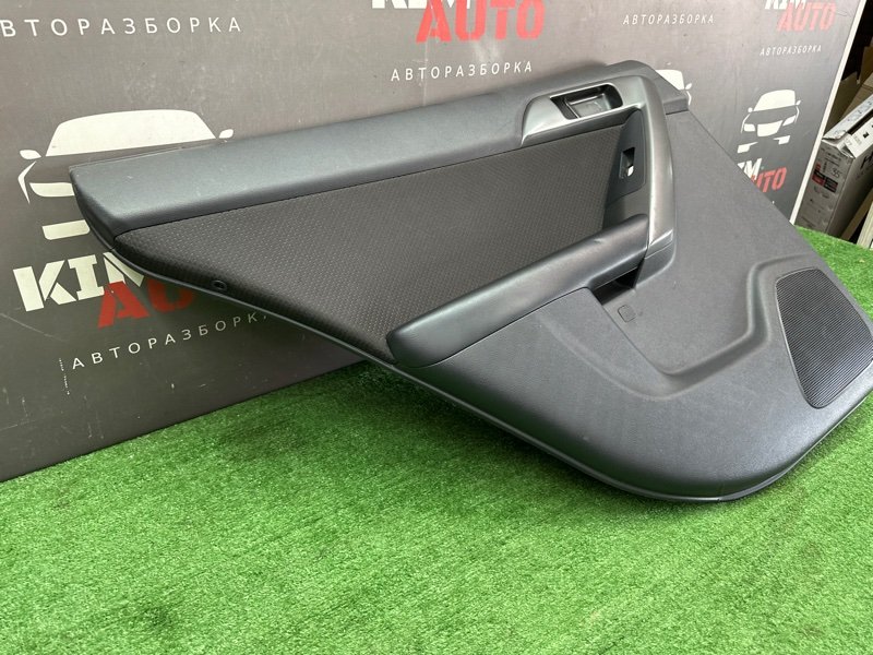 Обшивка двери Kia Cerato 2 2011 TD