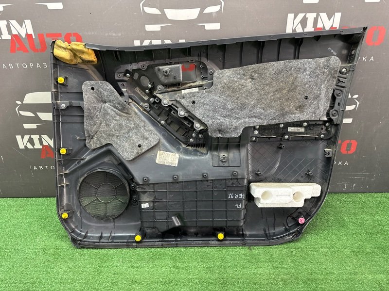 Обшивка двери Kia Cerato 2 2011 TD