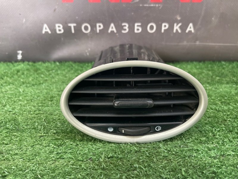 Дефлектор отопителя Ford Focus 2 2008 CB