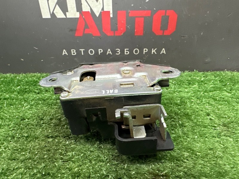 Замок крышки багажника Kia Cerato 2 2011 TD