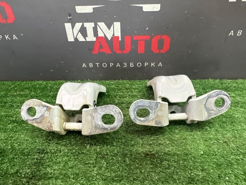 Петли двери Kia Cerato 2 2011 TD