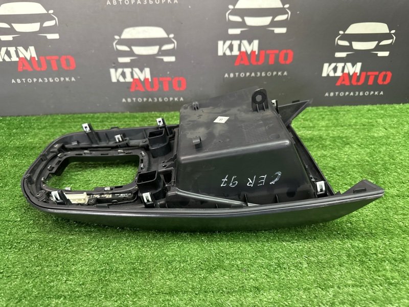 Накладка консоли АКПП Kia Cerato 2 2011 TD