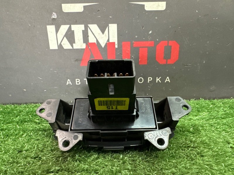 Кнопка аварийной сигнализации Kia Cerato 2 2011 TD
