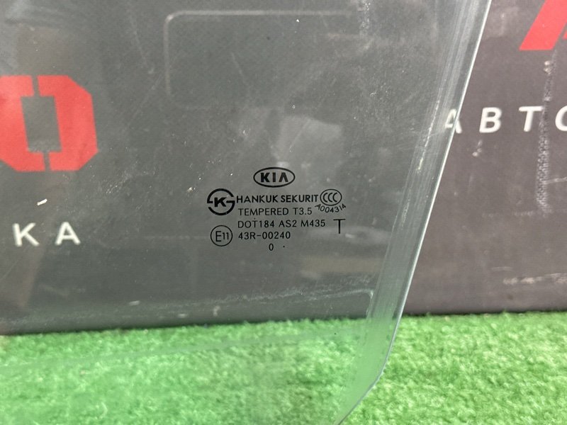Стекло двери Kia Cerato 2 2011 TD