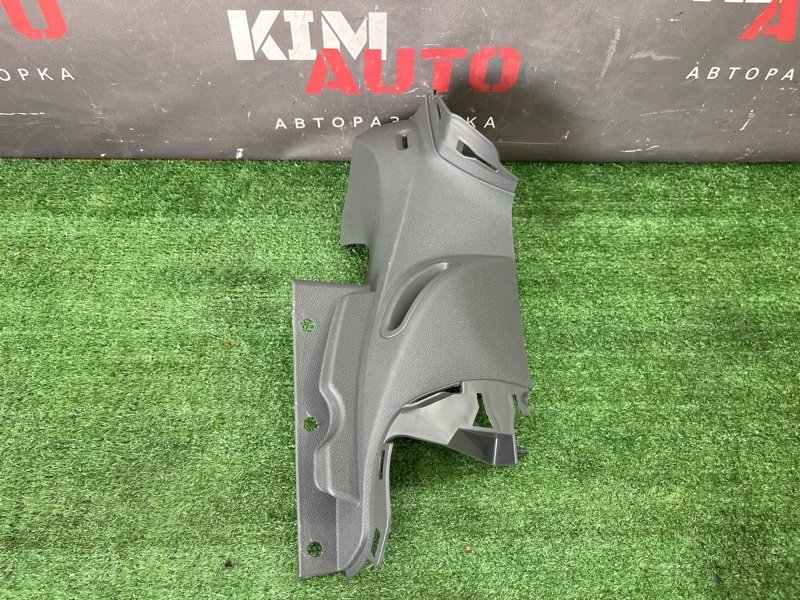Накладка стойки кузова Ford Focus 2 2008 CB