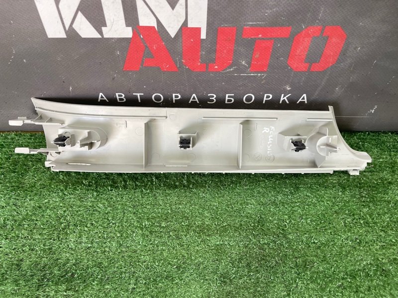 Накладка стойки верхняя Ford Focus 2 2008 CB