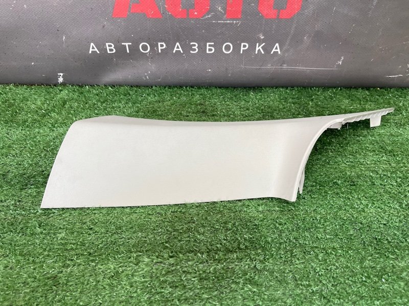 Накладка стойки кузова Ford Focus 2 2008 CB