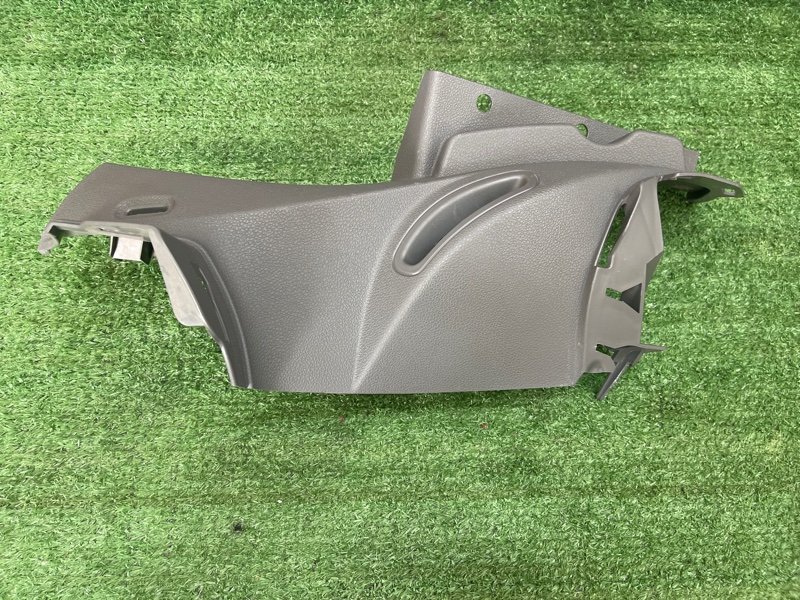 Накладка стойки кузова Ford Focus 2 2008 CB