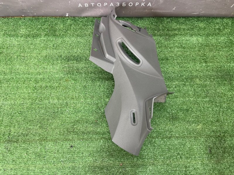 Накладка стойки кузова Ford Focus 2 2008 CB