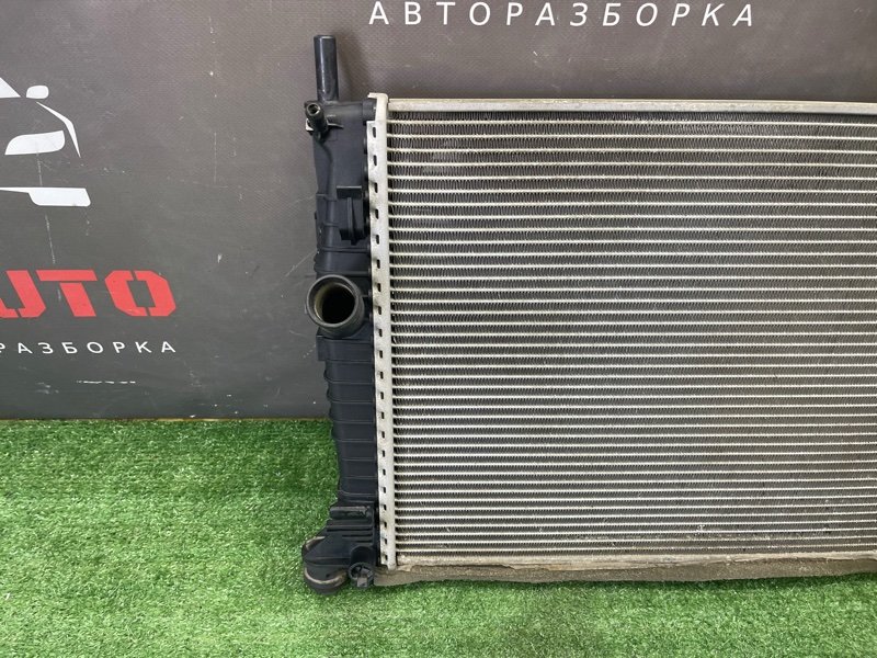 Кассета радиатора Ford Focus 2 2008 CB