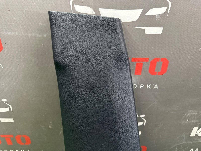 Накладка центральной стойки нижняя Kia Cerato 2 2011 TD