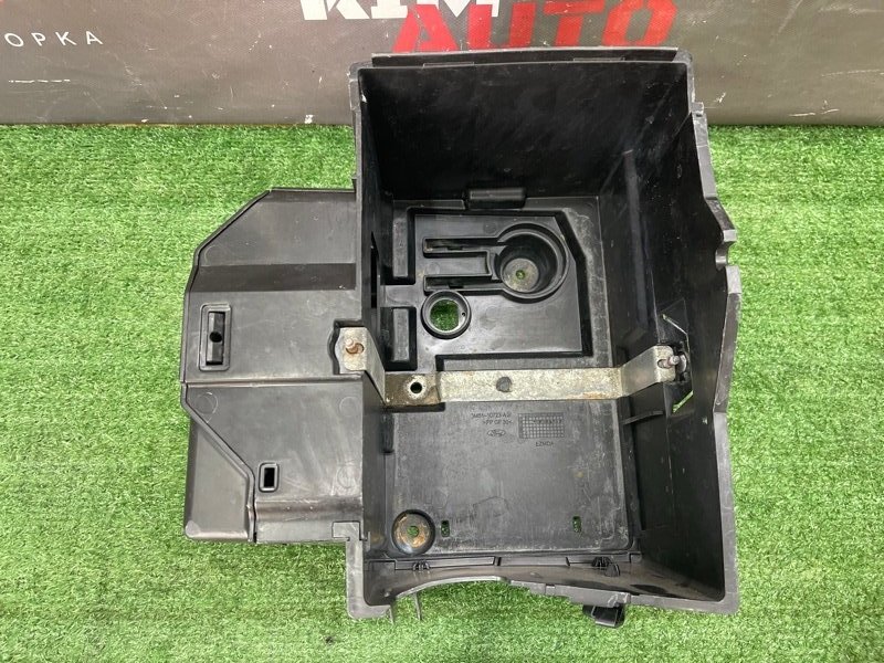 Короб аккумулятора Ford Focus 2 2008 CB