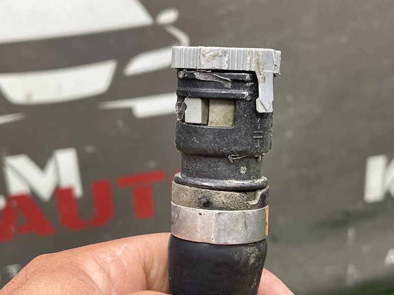 Патрубок отопителя Ford Focus 2 2008 CB