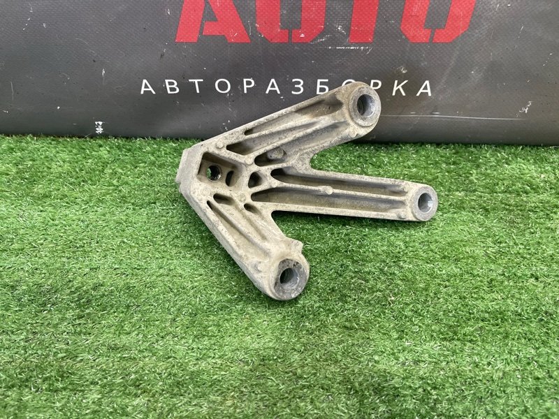 Кронштейн кпп Ford Focus 2 2008 CB