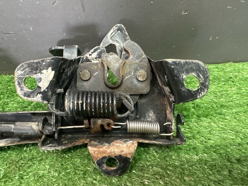 Замок капота с тросиком Kia Cerato 2 2011 TD