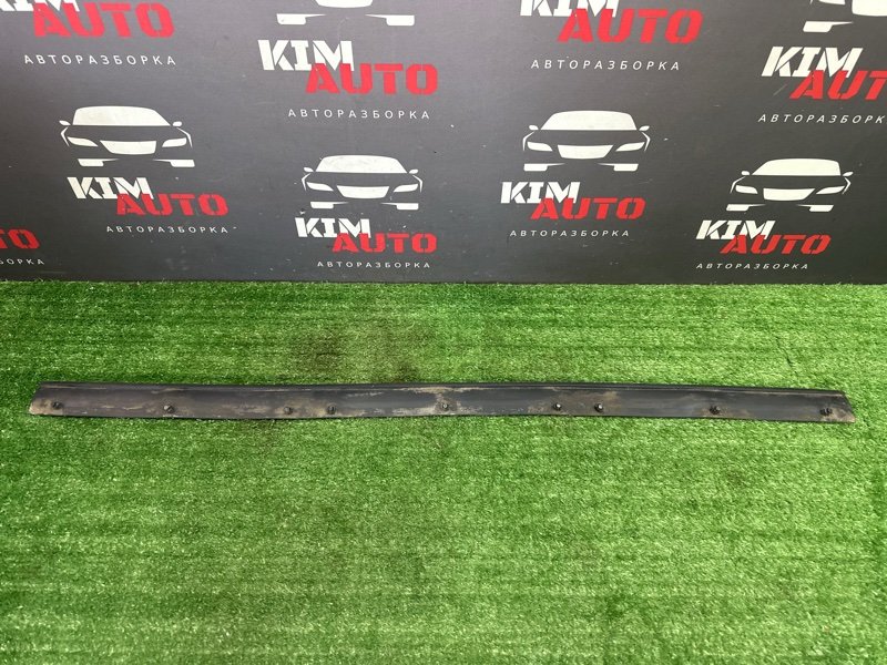 Уплотнитель капота Kia Cerato 2 2011 TD