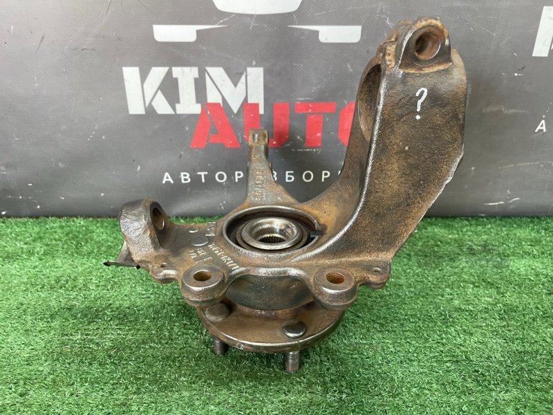 Кулак поворотный Ford Focus 2 2008 CB