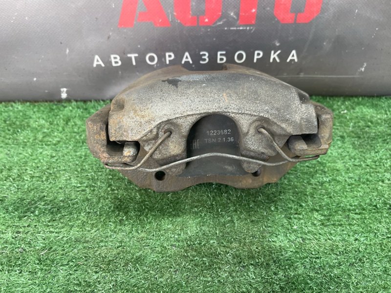 Суппорт тормозной Ford Focus 2 2008 CB