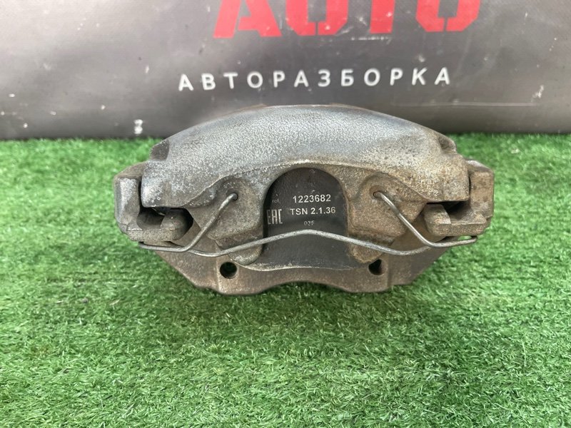 Суппорт тормозной Ford Focus 2 2008 CB