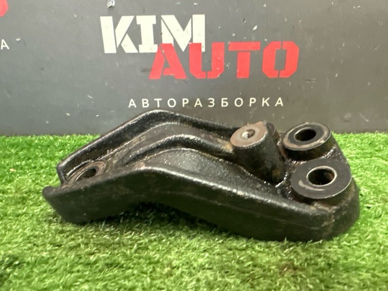 Кронштейн опоры двигателя Kia Cerato 2 2011 TD