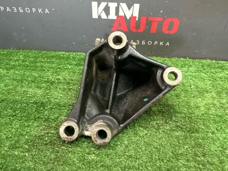 Кронштейн опоры двигателя Kia Cerato 2 2011 TD