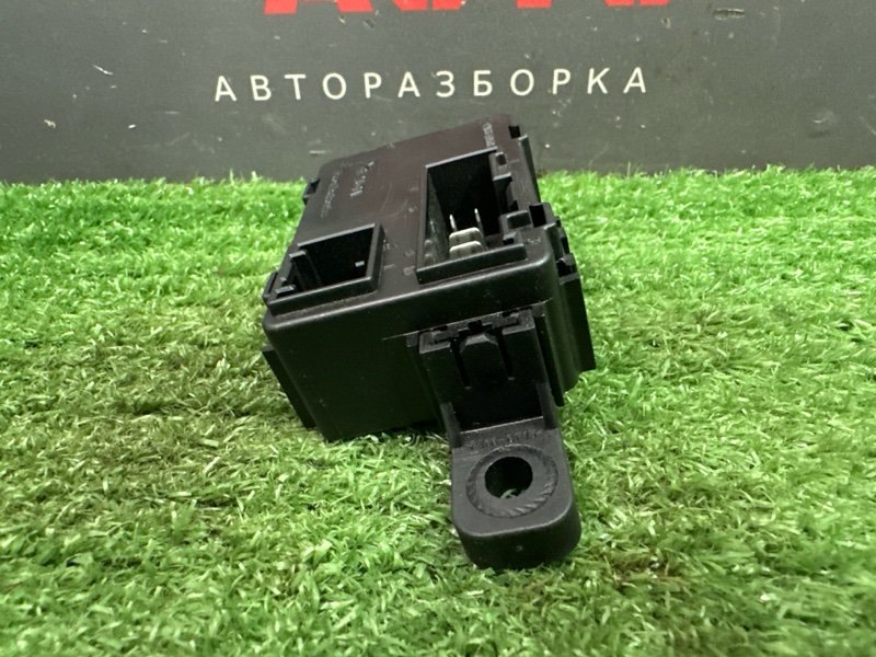 Блок реле Kia Sportage 3 2014 SL