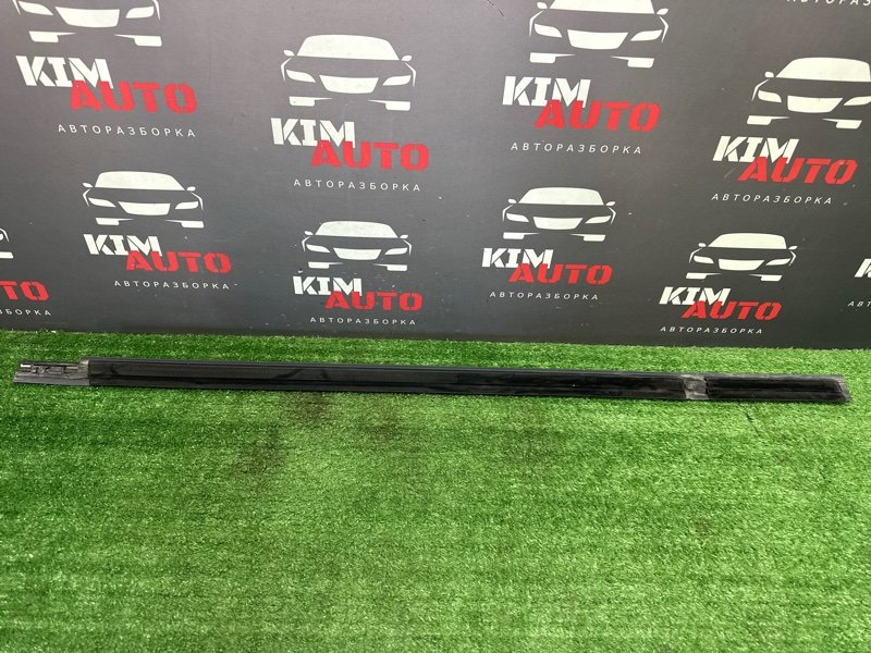 Уплотнитель стекла наружный (Бархотка) Kia Sportage 3 2014 SL
