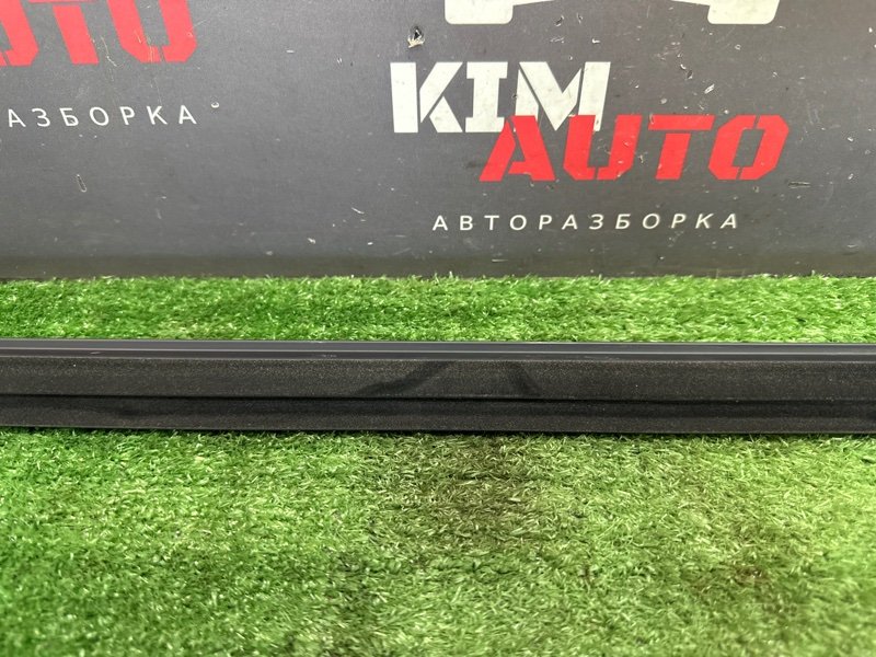 Уплотнитель стекла наружный (Бархотка) Kia Sportage 3 2014 SL