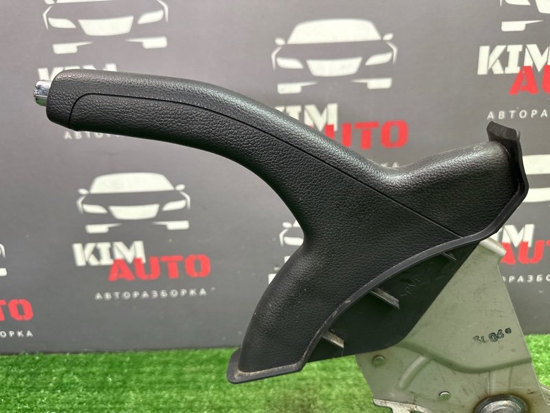 Рычаг стояночного тормоза (ручник) Kia Sportage 3 2014 SL