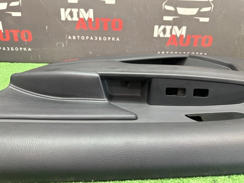 Обшивка двери Kia Sportage 3 2014 SL