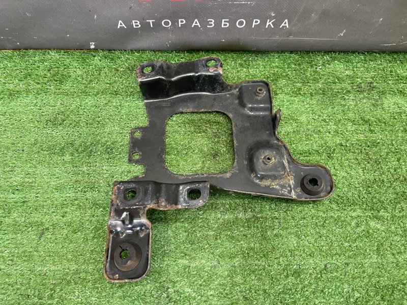 Кронштейн площадки Акб Ford Focus 2 2008 CB