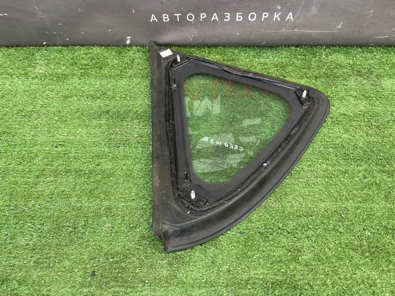 Стекло глухое заднее Kia Ceed 1 2010 ED