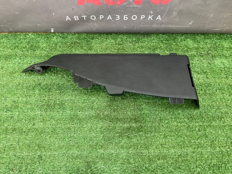 Опора полки багажника Kia Ceed 1 2010 ED