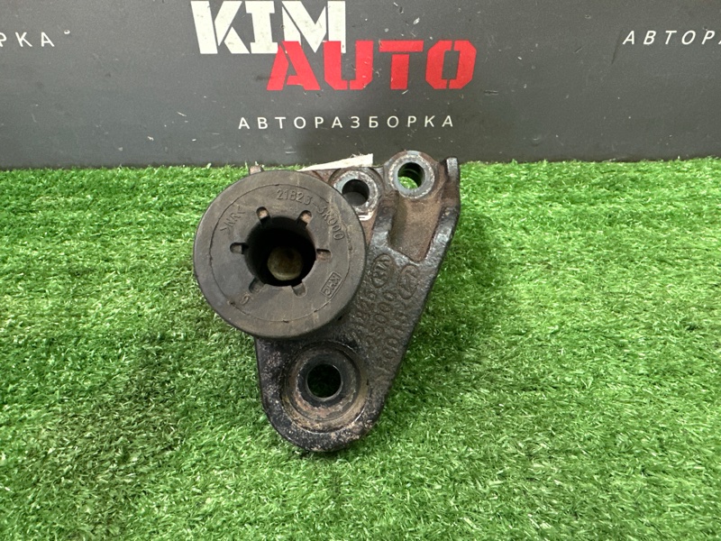 Кронштейн опоры двигателя Hyundai ix35 2012