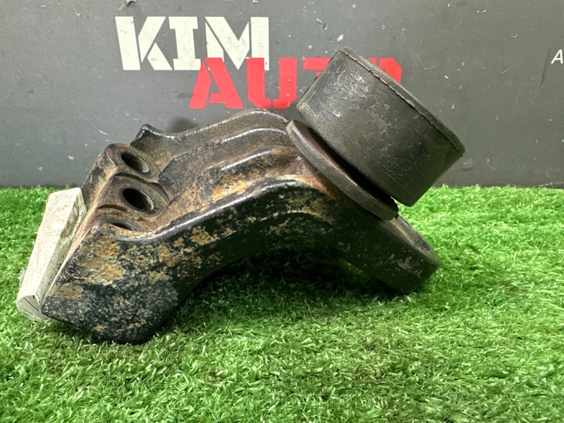 Кронштейн опоры двигателя Hyundai ix35 2012
