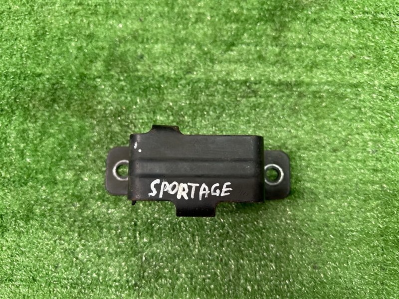 Противовес Kia Sportage 3 2014 SL