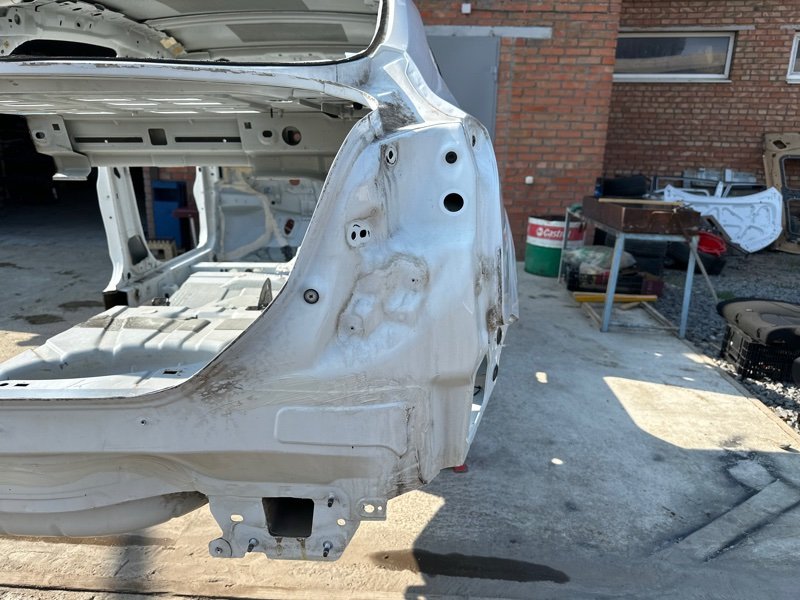 Крыло (четверть) Ford focus 3 2012 CB8
