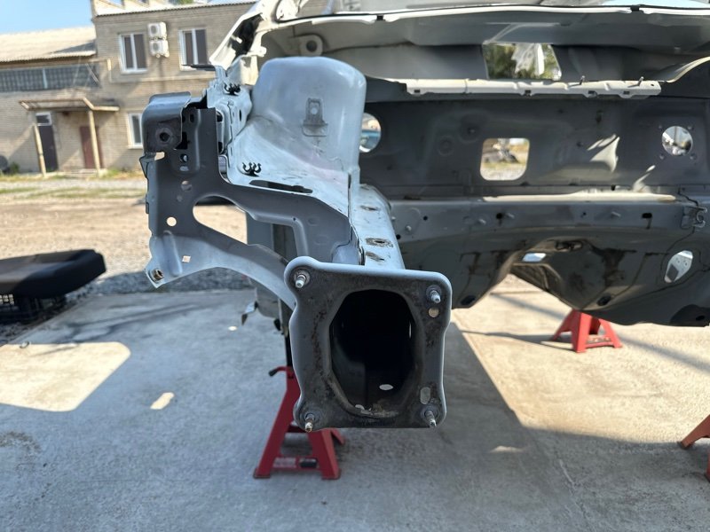 Передняя часть кузова Лонжероны Ford focus 3 2012 CB8