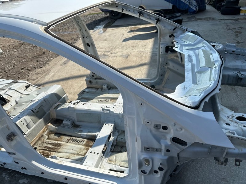 Крыша со стойками Ford focus 3 2012 CB8