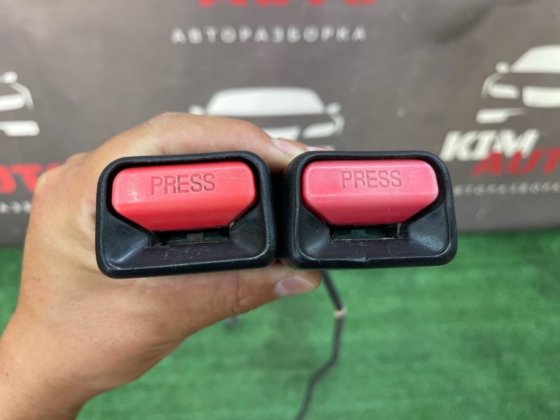 Замок ремня безопасности Kia Ceed 1 2010 ED