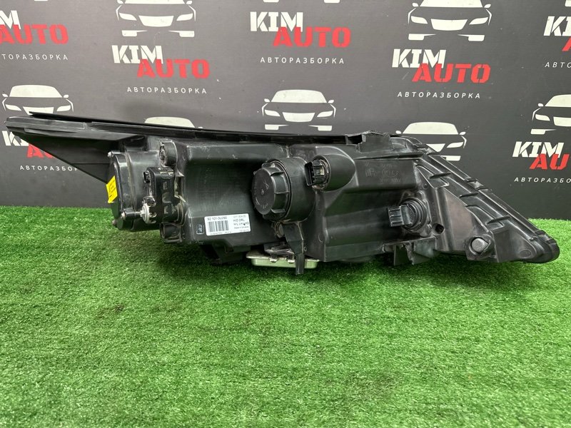 Фара ксеноновая Kia Sportage 3 2014 SL