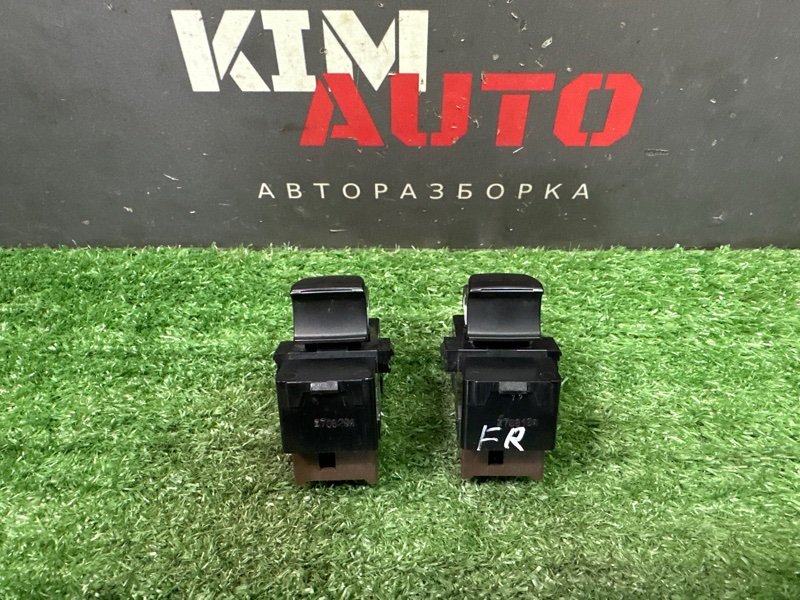 Кнопка стеклоподъемника Hyundai Creta 2017 GS