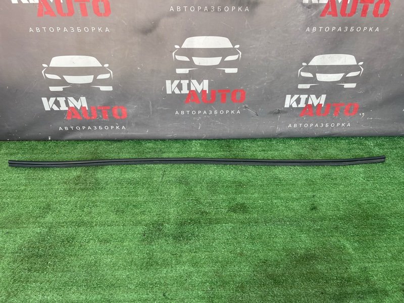 Уплотнитель жабо Kia Ceed 1 2010 ED