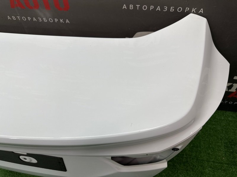 Крышка багажника Ford focus 3 2012 CB8