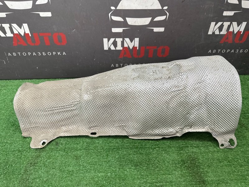 Тепловой экран Ford focus 3 2012 CB8